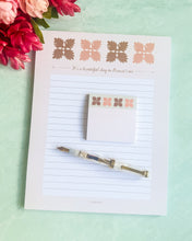 Load image into Gallery viewer, Ulu Quilt - Lined Notepad (8.5&quot;x11&quot;)