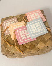 Load image into Gallery viewer, Hawaiian Quilt - Square Gift Tags / Mini Cards (Set of 5)